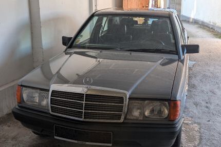 Mercedes-Benz 190 244.541 km 2.999 &euro; Iserlohn 58642