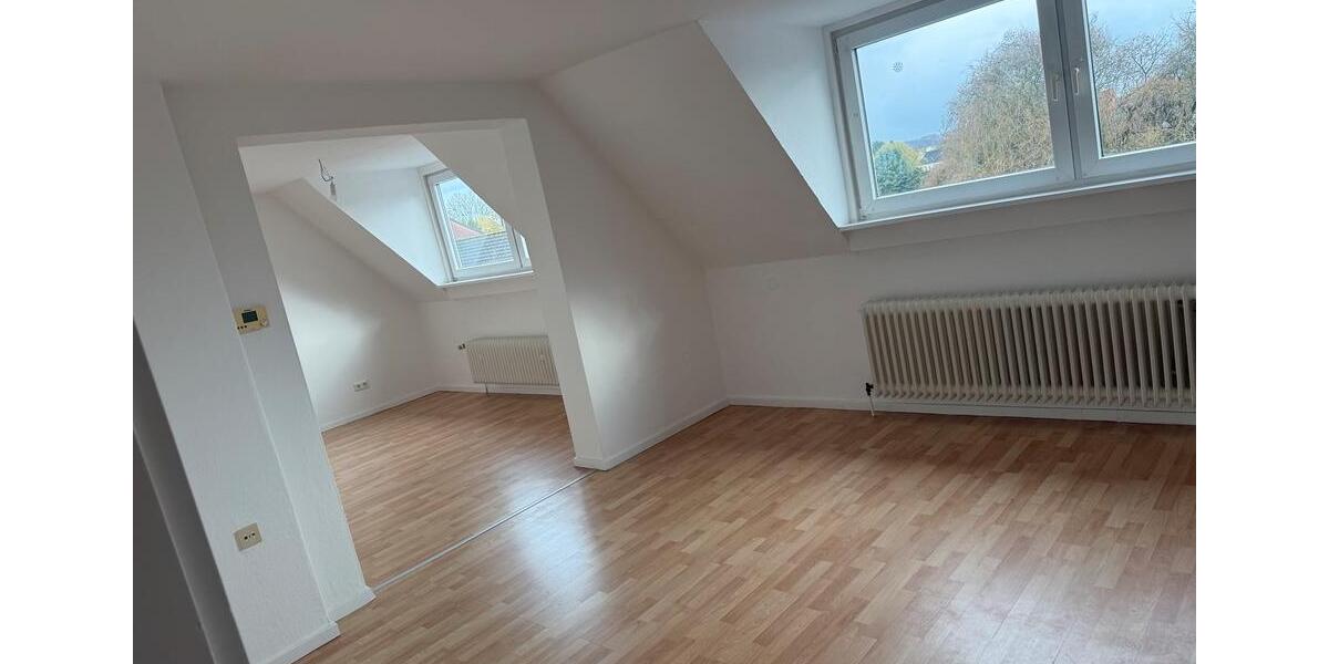 Dachgeschoßwohnung Dortmund Bövinghausen - 4.5 Zimmer, 97 m&sup2;, 930&euro; | Angebot:25947623
