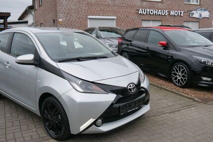 Toyota Aygo (X) 53.659 km 8.600 &euro; Selm 59379