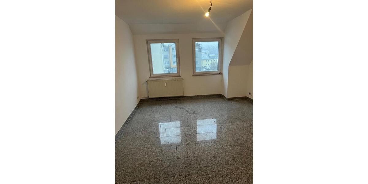 Dachgeschoßwohnung Lüdenscheid - 2 Zimmer, 47 m&sup2;, 355&euro; | Angebot:25853496