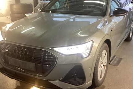 Audi e-tron 137.691 km 33.900 &euro; Hagen 58091
