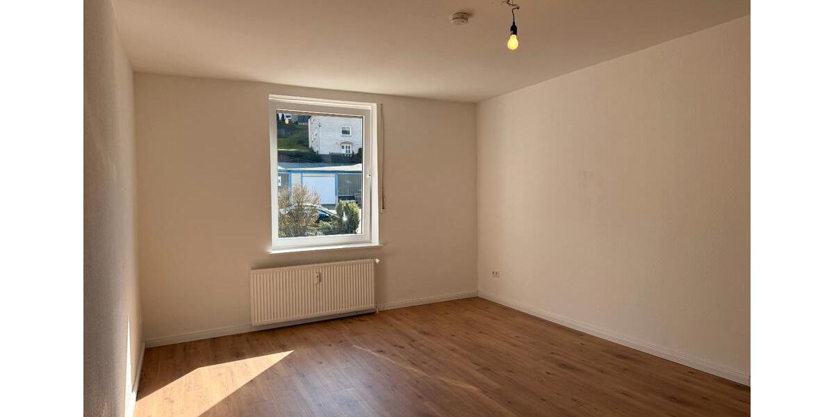 Erdgeschoßwohnung Altena - 4 Zimmer, 106 m&sup2;, 690&euro; | Angebot:25994255