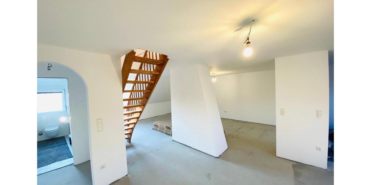 Dachgeschoßwohnung Dortmund Eving - 4.5 Zimmer, 115 m&sup2;, 1.100&euro; | Angebot:25934330