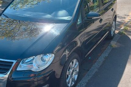 VW Touran 221.065 km 3.600 &euro; Dortmund 44225