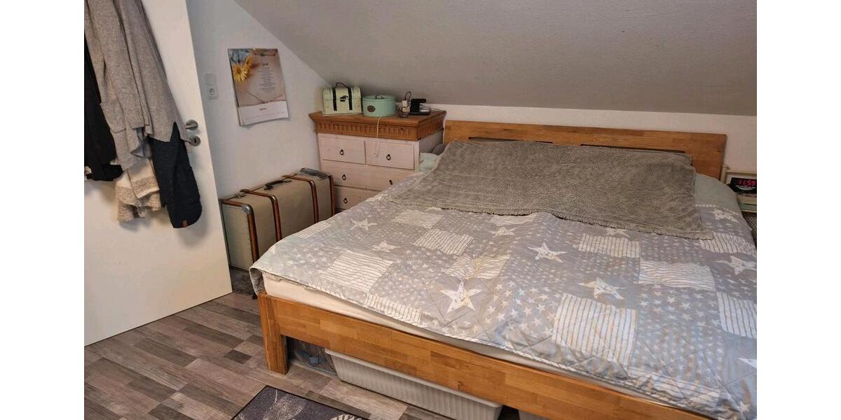 Dachgeschoßwohnung Halver - 3 Zimmer, 75 m&sup2;, 550&euro; | Angebot:24846376