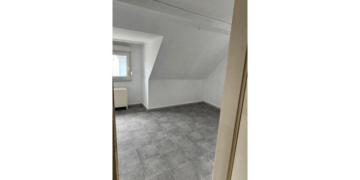 Dachgeschoßwohnung Hemer - 3 Zimmer, 54 m&sup2;, 425&euro; | Angebot:25638817