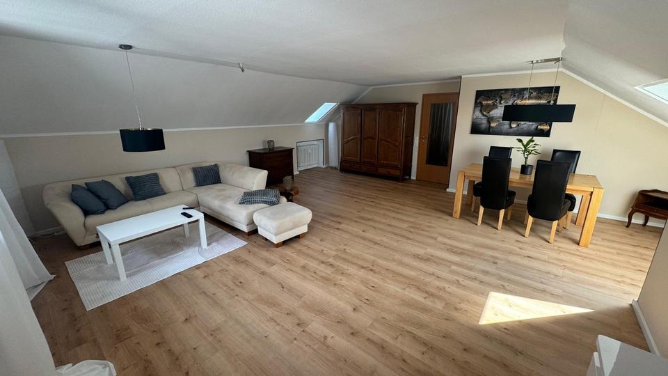 Dachgeschoßwohnung Fröndenberg (Ruhr) - 4 Zimmer, 90 m&sup2;, 670&euro; | Angebot:25905947