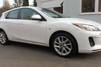 Mazda 3 93.488 km 10.450 &euro; Bochum-Wattenscheid 44866