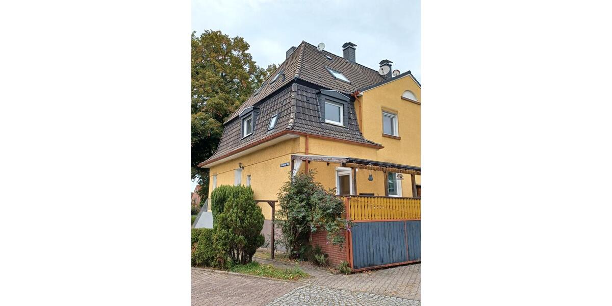 Doppelhaushälfte Bergkamen - 8 Zimmer, 140 m&sup2;, 330.000&euro; | Angebot:27607395