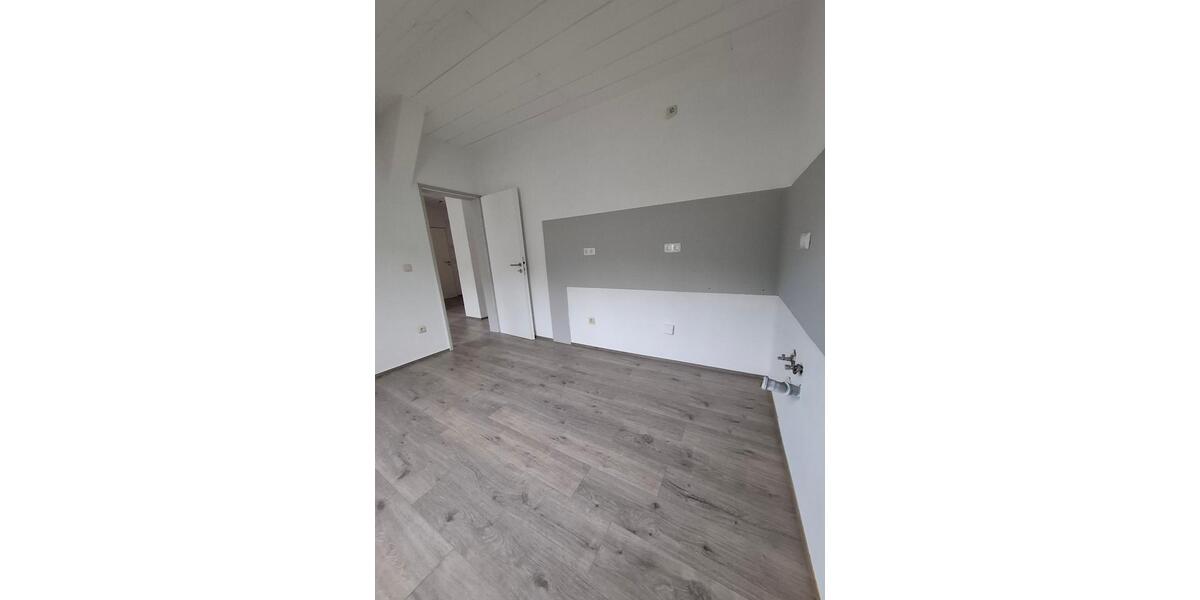 Dachgeschoßwohnung Hagen Dahl - 2.5 Zimmer, 69 m&sup2;, 520&euro; | Angebot:25538422
