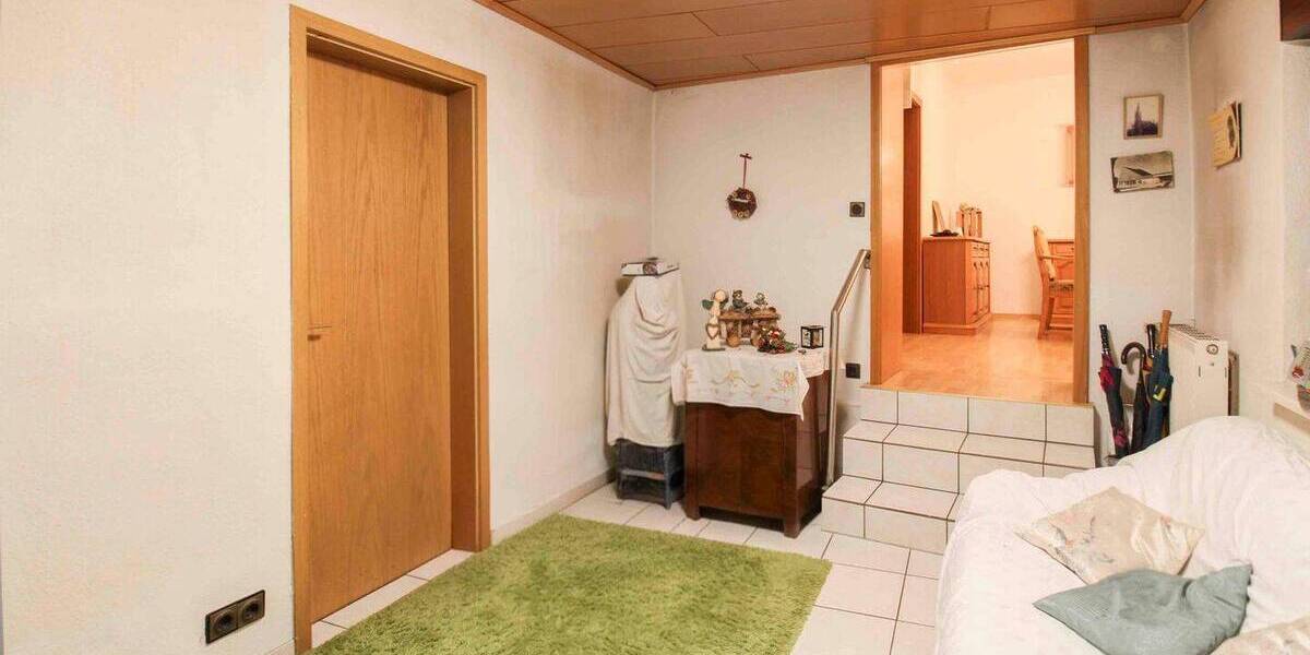 Mehrfamilienhaus, Wohnhaus Bochum Laer - 6 Zimmer, 211 m&sup2;, 320.000&euro; | Angebot:26043818