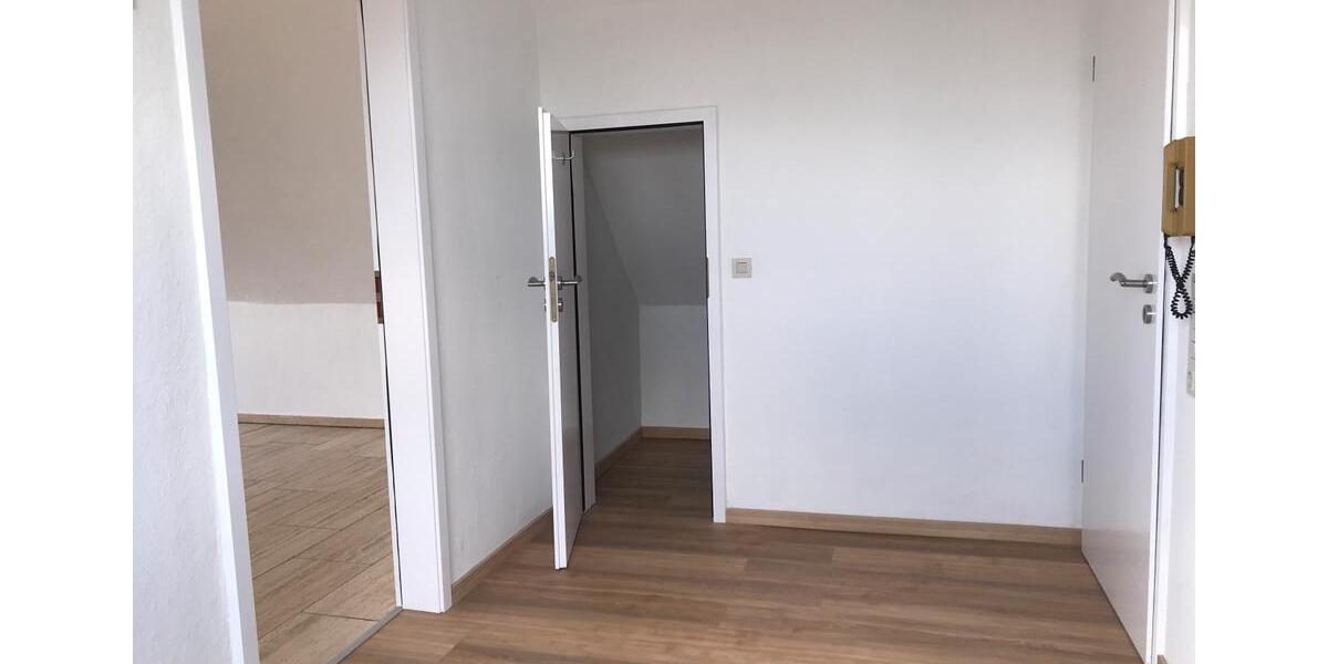 Dachgeschoßwohnung Dortmund Hörde - 1.5 Zimmer, 43 m&sup2;, 125.000&euro; | Angebot:25948283