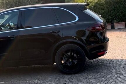 Porsche Cayenne 208.000 km 20.700 &euro; Dortmund 44339