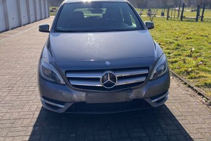 Mercedes-Benz B 180 182.000 km 7.199 &euro; Herne 44625
