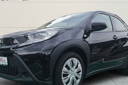 Toyota Aygo (X) 14.603 km 13.880 &euro; Bochum 44809