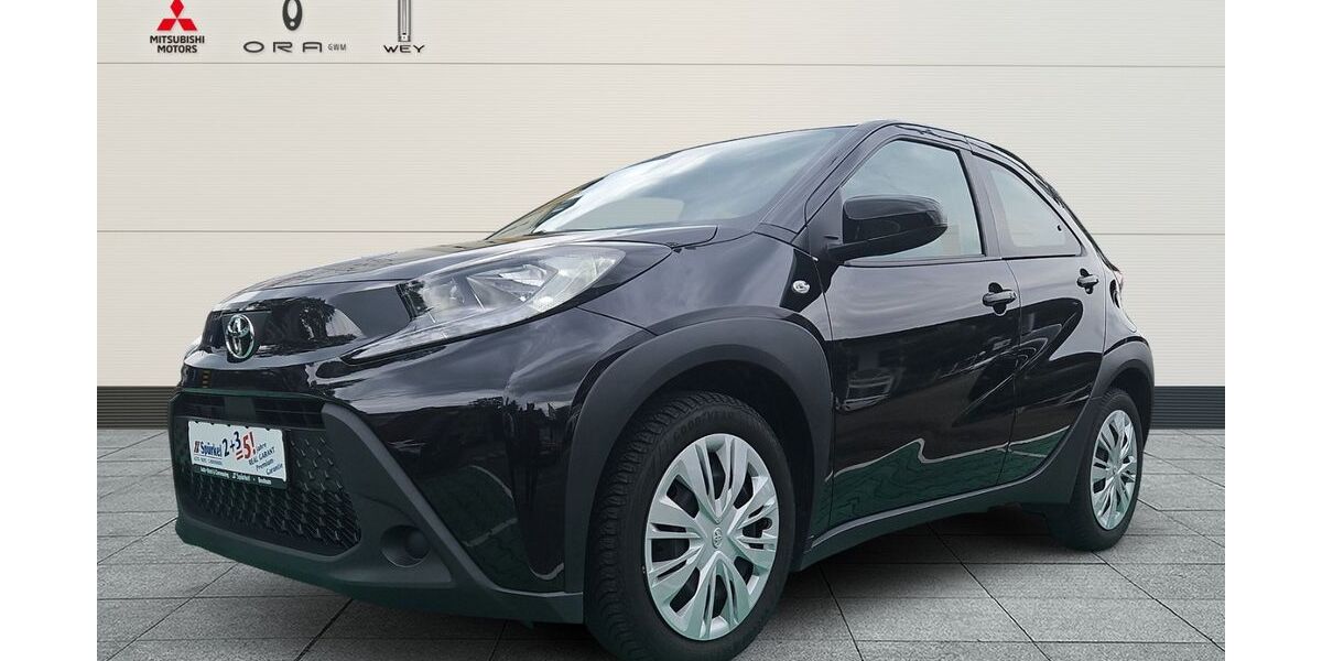 Toyota Aygo (X) 14.603 km 13.880 &euro; Bochum 44809