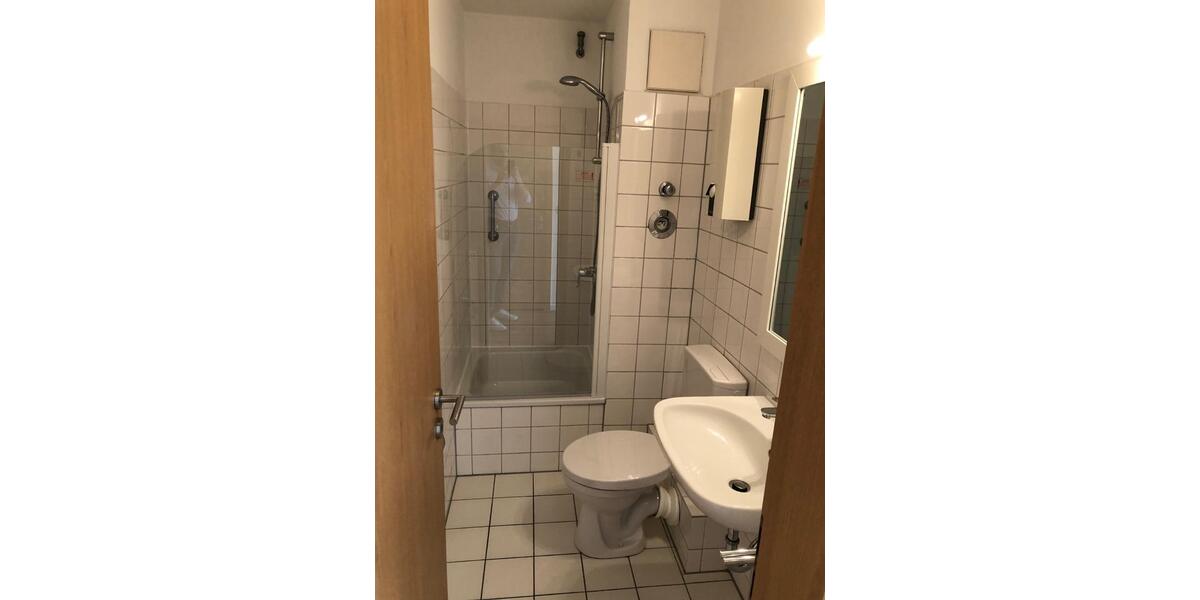Dachgeschoßwohnung Bochum Altenbochum - 1 Zimmer, 25 m&sup2;, 430&euro; | Angebot:25239007