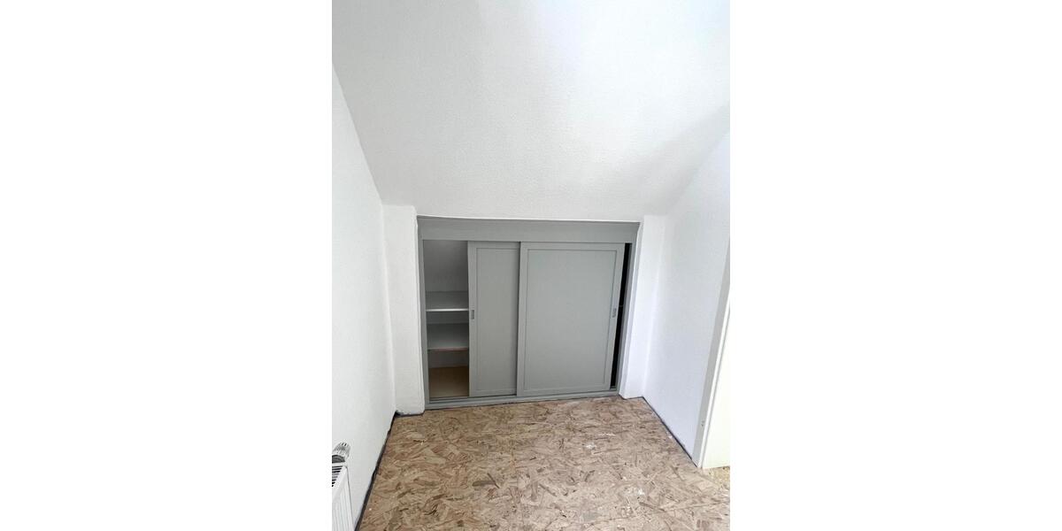 Dachgeschoßwohnung Lünen Alstedde - 3 Zimmer, 36 m&sup2;, 300&euro; | Angebot:26593595