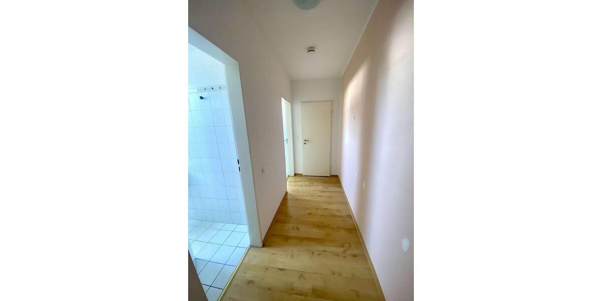 Dachgeschoßwohnung Dortmund Brackel - 2 Zimmer, 68 m&sup2;, 495&euro; | Angebot:25500376