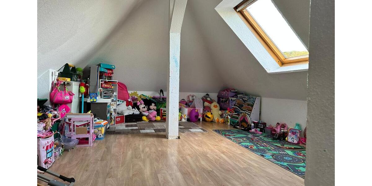 Dachgeschoßwohnung Halver - 4.5 Zimmer, 100 m&sup2;, 850&euro; | Angebot:27545449
