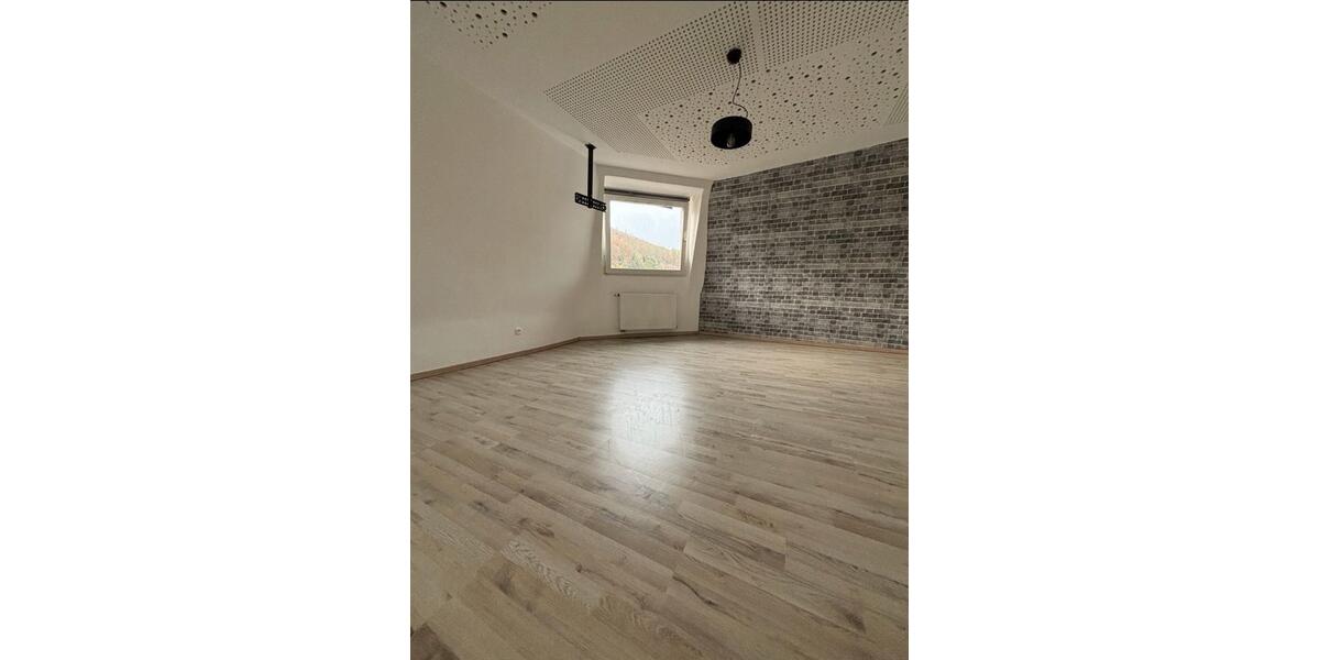 Dachgeschoßwohnung Hagen Hagen-Nord - 4 Zimmer, 92 m&sup2;, 900&euro; | Angebot:27623419