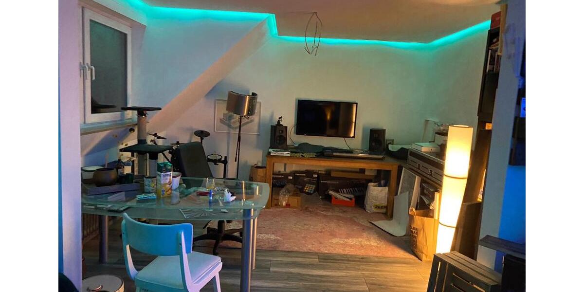 Dachgeschoßwohnung Dortmund Huckarde - 2.5 Zimmer, 84 m&sup2;, 950&euro; | Angebot:26664068