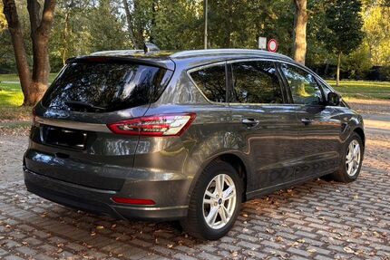 Ford S-Max 156.700 km 11.600 &euro; Dortmund 44141