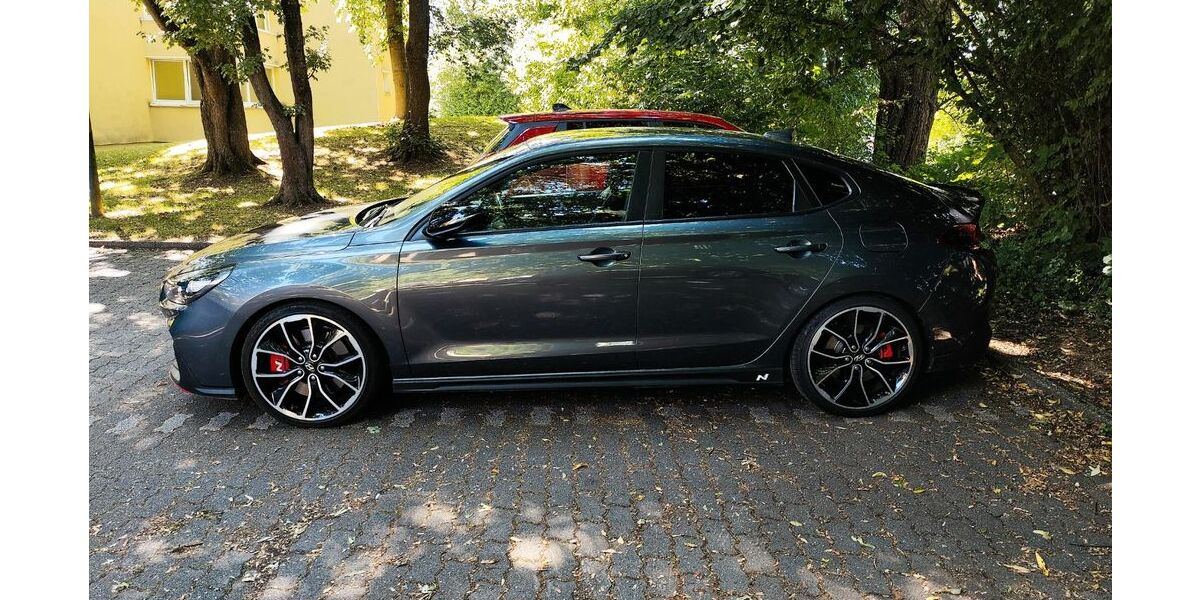 Hyundai i30 109.000 km 17.399 &euro; Dortmund 44263