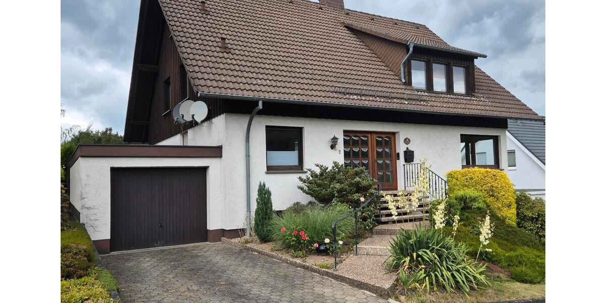 Einfamilienhaus Balve - 8 Zimmer, 241 m&sup2;, 399.000&euro; | Angebot:26998781
