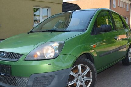 Ford Fiesta 190.000 km 1.990 &euro; Bergkamen 59192
