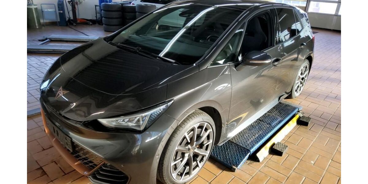 Cupra Born 49.407 km 27.915 &euro; Hagen 58091