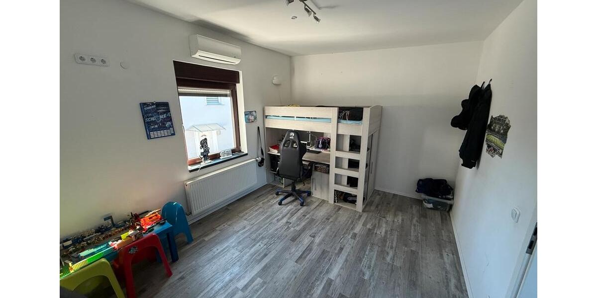 Einfamilienhaus Bochum Günnigfeld - 10 Zimmer, 242 m&sup2;, 649.000&euro; | Angebot:25258509