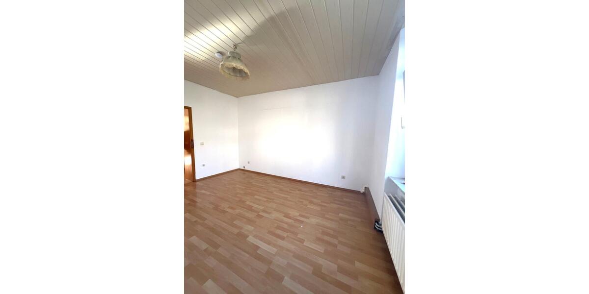 Etagenwohnung Hagen Hagen-Mitte - 3 Zimmer, 82 m&sup2;, 600&euro; | Angebot:25057085