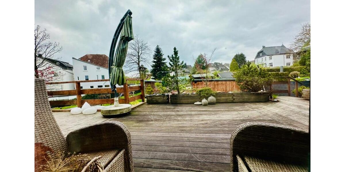 Einfamilienhaus Halver - 8 Zimmer, 340 m&sup2;, 380.000&euro; | Angebot:26019734
