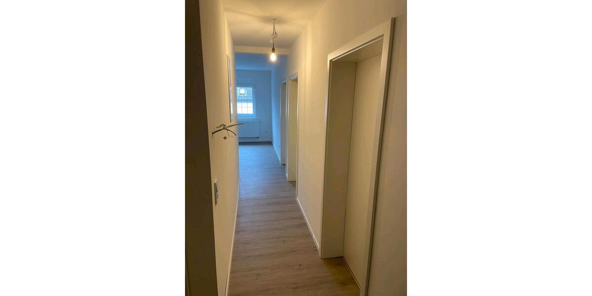 Einfamilienhaus Lüdenscheid Brügge - 10 Zimmer, 320 m&sup2;, 300.000&euro; | Angebot:26068403