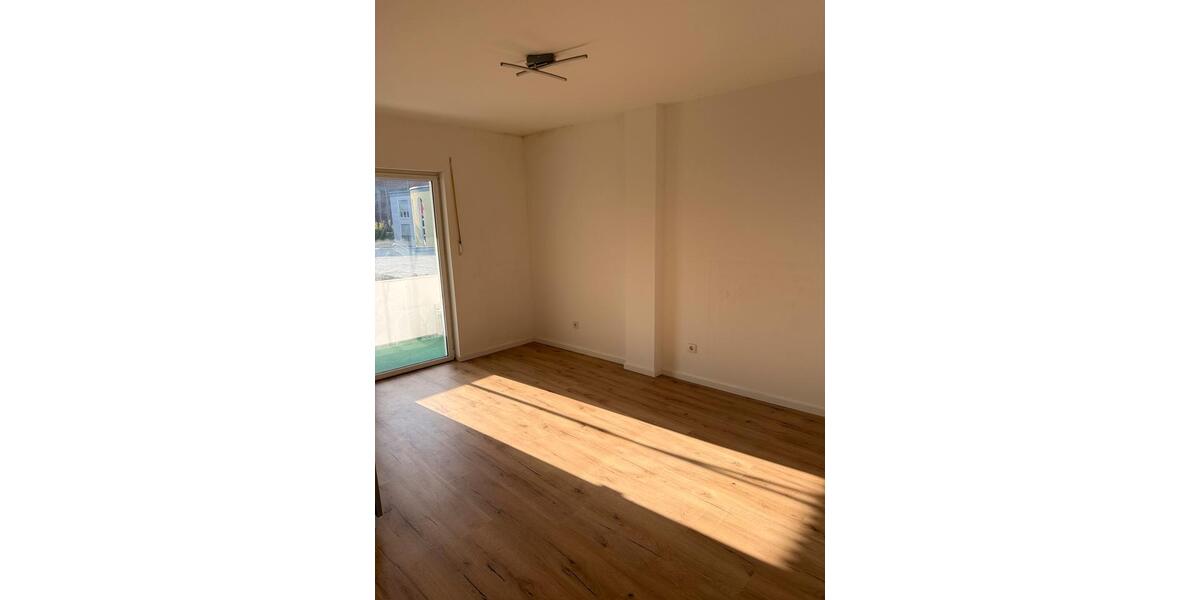 Etagenwohnung Schwerte - 2.5 Zimmer, 63 m&sup2;, 585&euro; | Angebot:27593400
