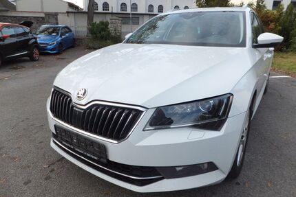 Skoda Superb 307.000 km 9.650 &euro; Hemer 58675