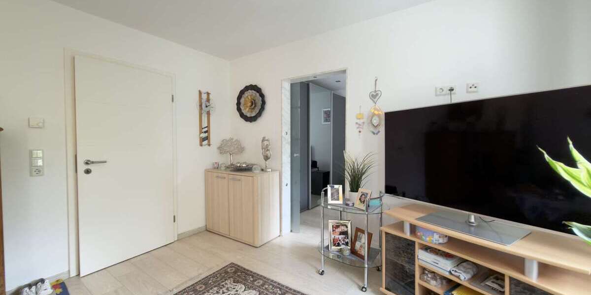 Modernisiertes Reihenhaus mit Wellnessbad, Gäste-WC, Keller & 248 m² Grundstück - Reihenmittelhaus Bönen | Angebot:27671909