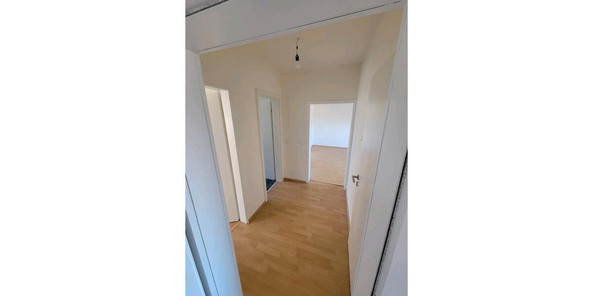 Dachgeschoßwohnung Hagen Hagen-Mitte - 3 Zimmer, 64 m&sup2;, 585&euro; | Angebot:25551496