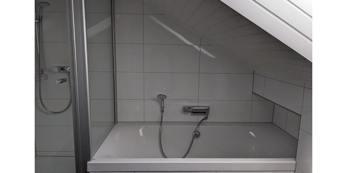 Dachgeschoßwohnung Dortmund Aplerbeck - 2 Zimmer, 100 m&sup2;, 880&euro; | Angebot:25180581