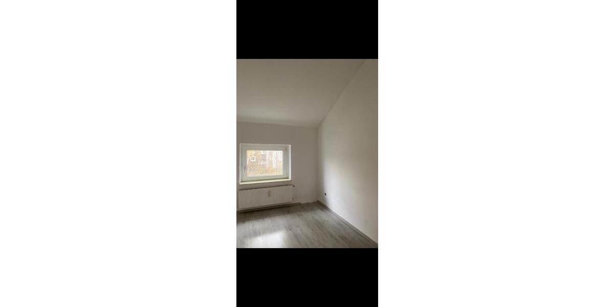 Etagenwohnung Dortmund Brackel - 3 Zimmer, 70 m&sup2;, 770&euro; | Angebot:24870042