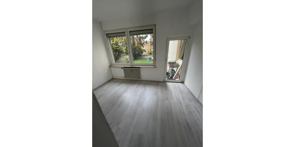 Erdgeschoßwohnung Schwelm - 3 Zimmer, 90 m&sup2;, 1.250&euro; | Angebot:25924150