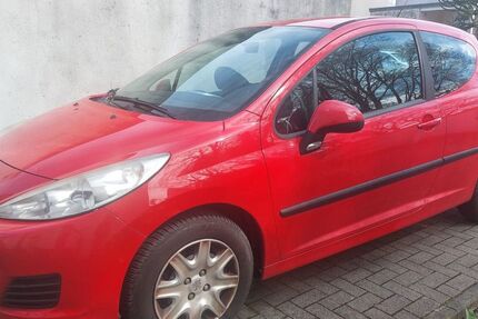 Peugeot 207 167.500 km 1.998 &euro; Bochum 44803