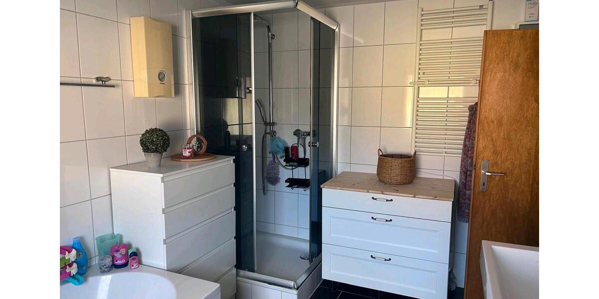 Reihenhaus Kamen - 3 Zimmer, 90 m&sup2;, 265.000&euro; | Angebot:27076574