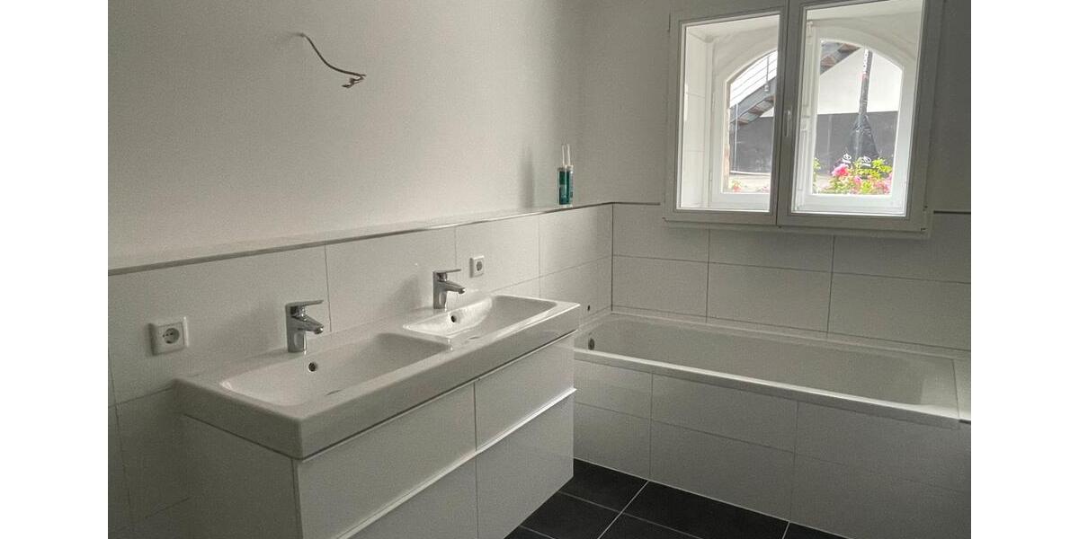Maisonettenwohnung Arnsberg Rusch - 3 Zimmer, 154 m&sup2;, 1.300&euro; | Angebot:25807090