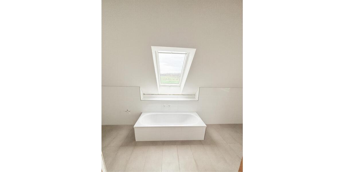 Etagenwohnung Iserlohn Sümmern - 6 Zimmer, 300 m&sup2;, 2.700&euro; | Angebot:23509064