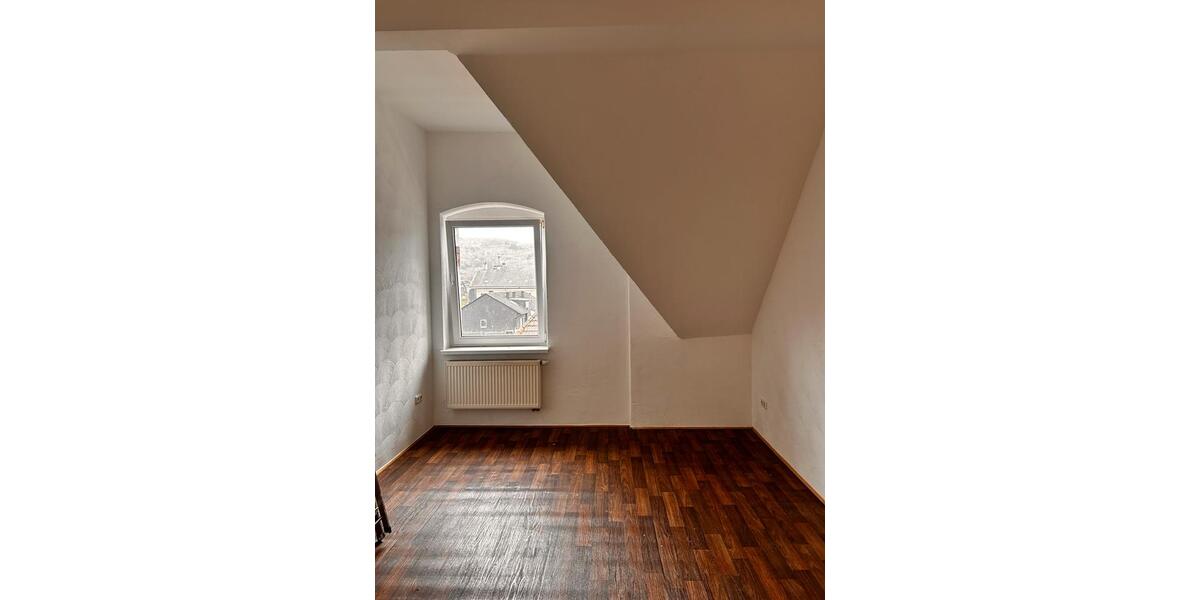 Dachgeschoßwohnung Werdohl - 5 Zimmer, 100 m&sup2;, 650&euro; | Angebot:27609104