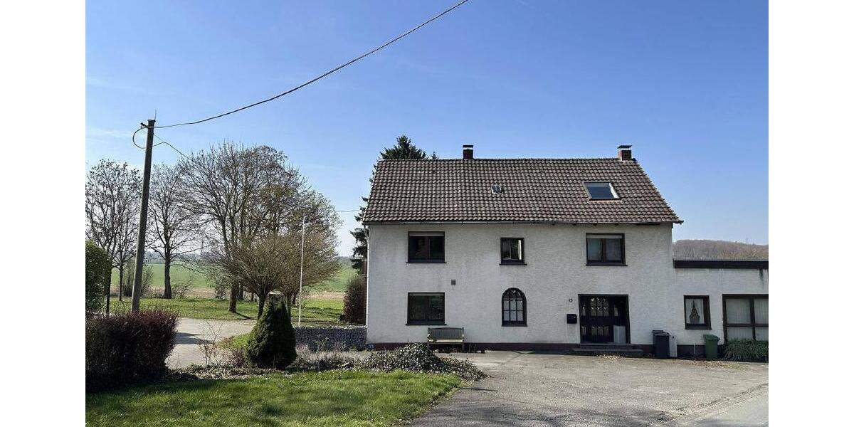 Einfamilienhaus Ense - 7 Zimmer, 270 m&sup2;, 1.350&euro; | Angebot:25918709