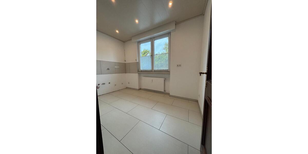 Erdgeschoßwohnung Hagen Hagen-Mitte - 2.5 Zimmer, 85 m&sup2;, 900&euro; | Angebot:25935308