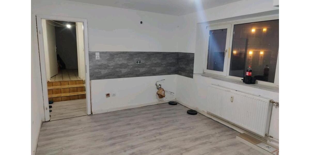 Etagenwohnung Lüdenscheid Staberg - 1 Zimmer, 35 m&sup2;, 300&euro; | Angebot:25963996